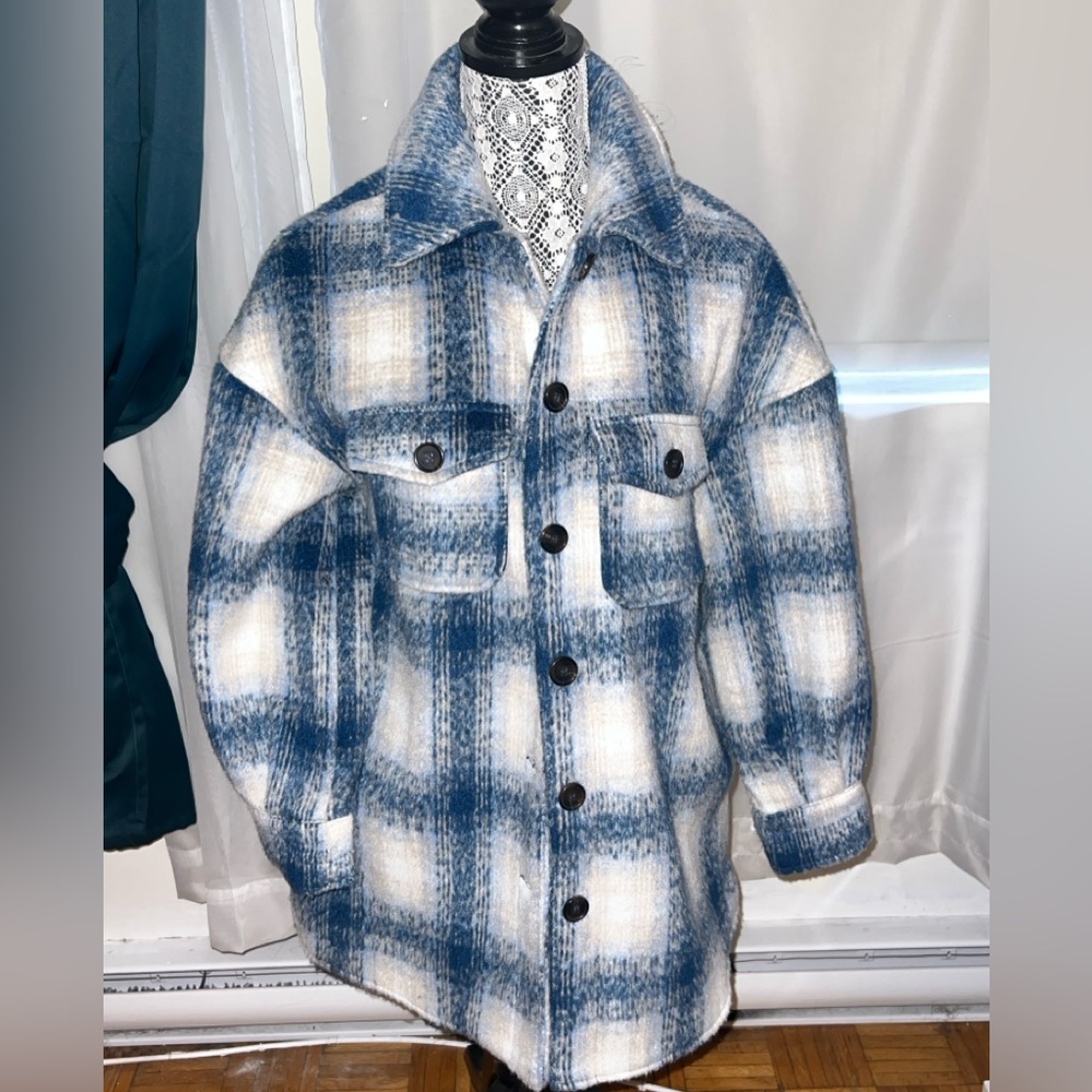 Avec Les Filles Plaid Shacket Relaxed Blue White Shirt Jacket size XS